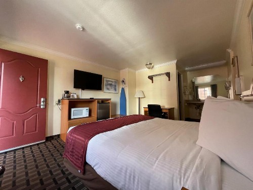 Riverside Inn & Suites Santa Cruz - image 12