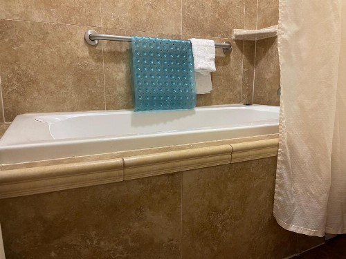 Riverside Inn & Suites Santa Cruz - image 15