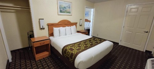 Riverside Inn & Suites Santa Cruz - image 22