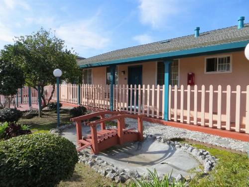 Riverside Inn & Suites Santa Cruz - image 3