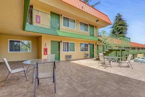 Quality Inn Santa Cruz - image 10