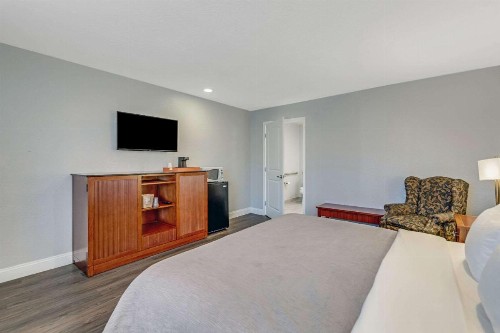 Quality Inn Santa Cruz - image 22