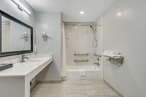 Quality Inn Santa Cruz - image 7