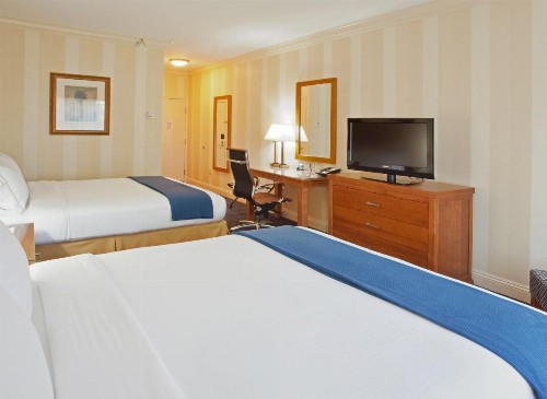 Holiday Inn Express Hotel & Suites Santa Cruz - image 23