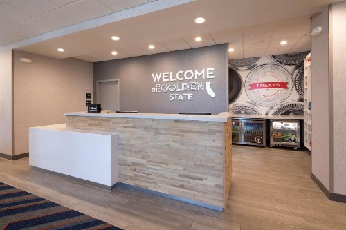 Hampton Inn Santa Cruz West Ca - image 8