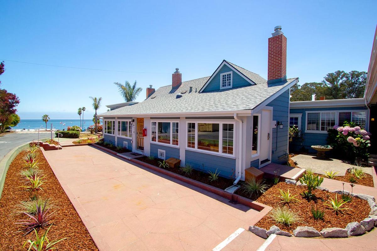 Edgewater Beach Inn & Suites - main image