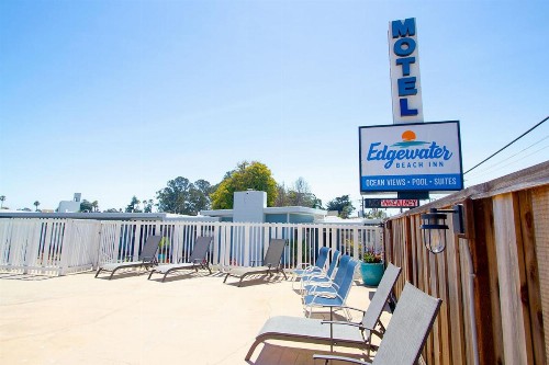 Edgewater Beach Inn & Suites - image 16
