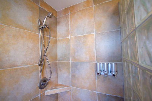Edgewater Beach Inn & Suites - image 22