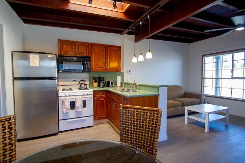 Edgewater Beach Inn & Suites - image 24