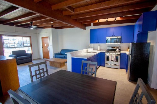 Edgewater Beach Inn & Suites - image 34