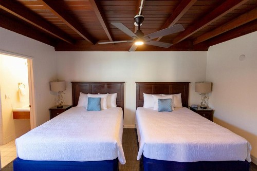 Edgewater Beach Inn & Suites - image 45