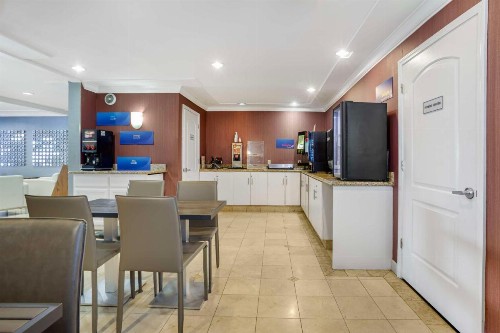 Best Western Inn - image 12