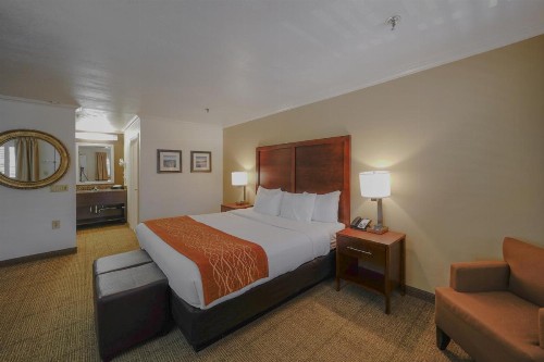 Comfort Inn Santa Cruz - image 49