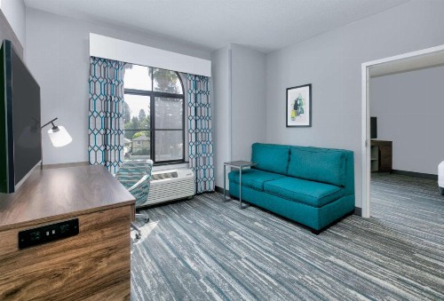 Hampton Inn Santa Cruz - image 23