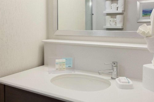 Hampton Inn Santa Cruz - image 3
