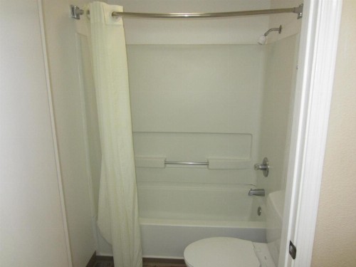 Beachview Inn - image 18