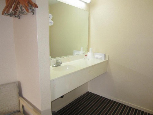 Beachview Inn - image 20