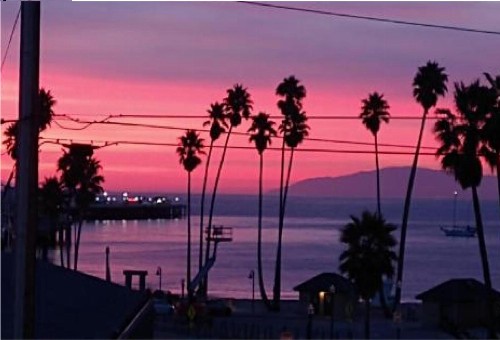 Howard Johnson by Wyndham Santa Cruz Beach Boardwalk - image 11