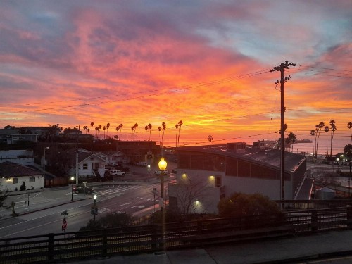 Howard Johnson by Wyndham Santa Cruz Beach Boardwalk - image 21