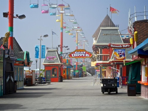 Capri Motel Santa Cruz Beach Boardwalk - image 11
