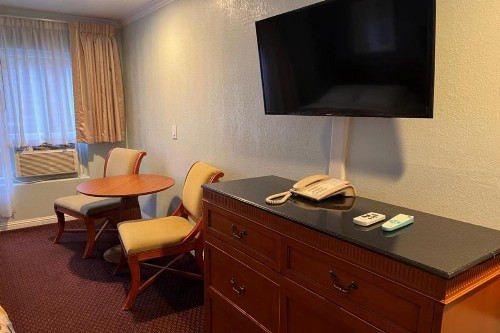 The Islander Motel - image 21