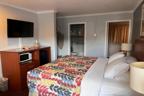 The Islander Motel - image 25