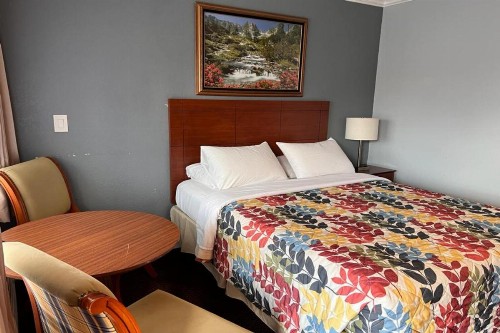 The Islander Motel - image 30