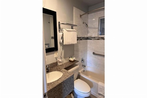 The Islander Motel - image 38