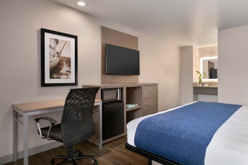 Torch Lite Inn at the Beach Boardwalk - image 15