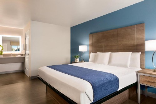 Torch Lite Inn at the Beach Boardwalk - image 20
