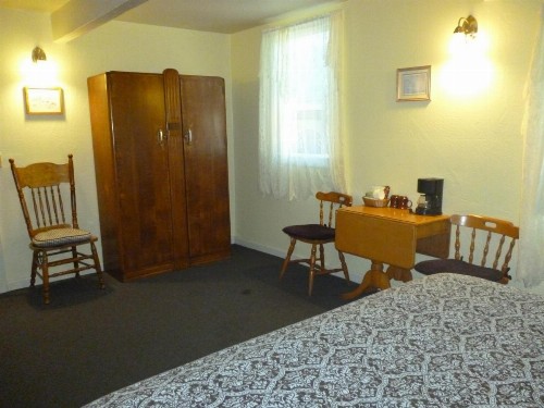 Harbor Inn - image 12
