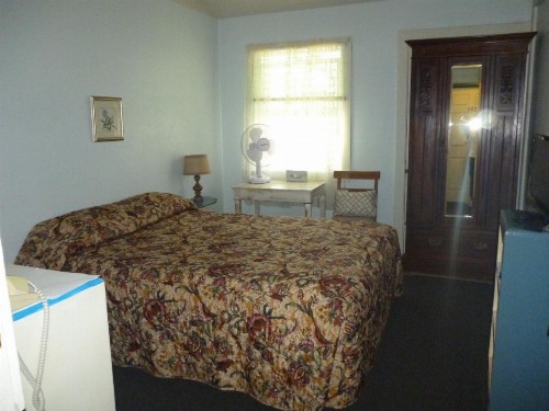 Harbor Inn - image 21