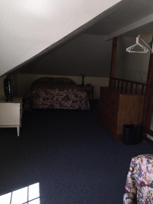 Harbor Inn - image 24