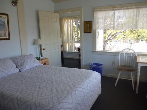 Harbor Inn - image 37