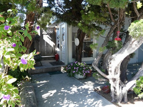 Harbor Inn - image 40