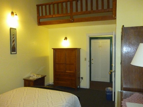 Harbor Inn - image 7