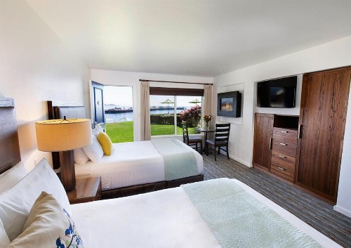 Sea & Sand Inn