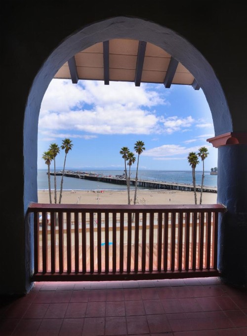 Casablanca Inn on The Beach - image 27