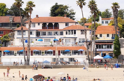 Casablanca Inn on The Beach - image 35