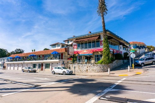 Casablanca Inn on The Beach - image 39
