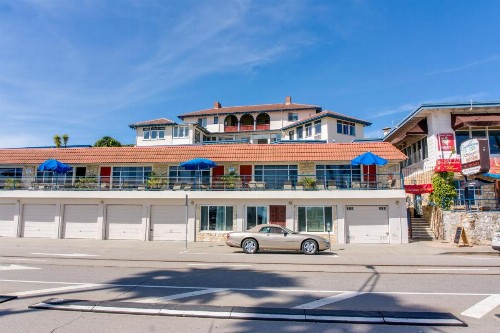 Casablanca Inn on The Beach - image 49