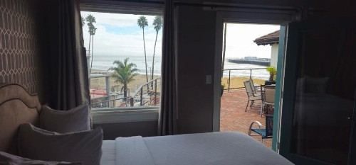 Casablanca Inn on The Beach - image 7