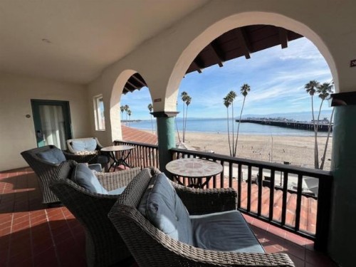 Casablanca Inn on The Beach - image 9