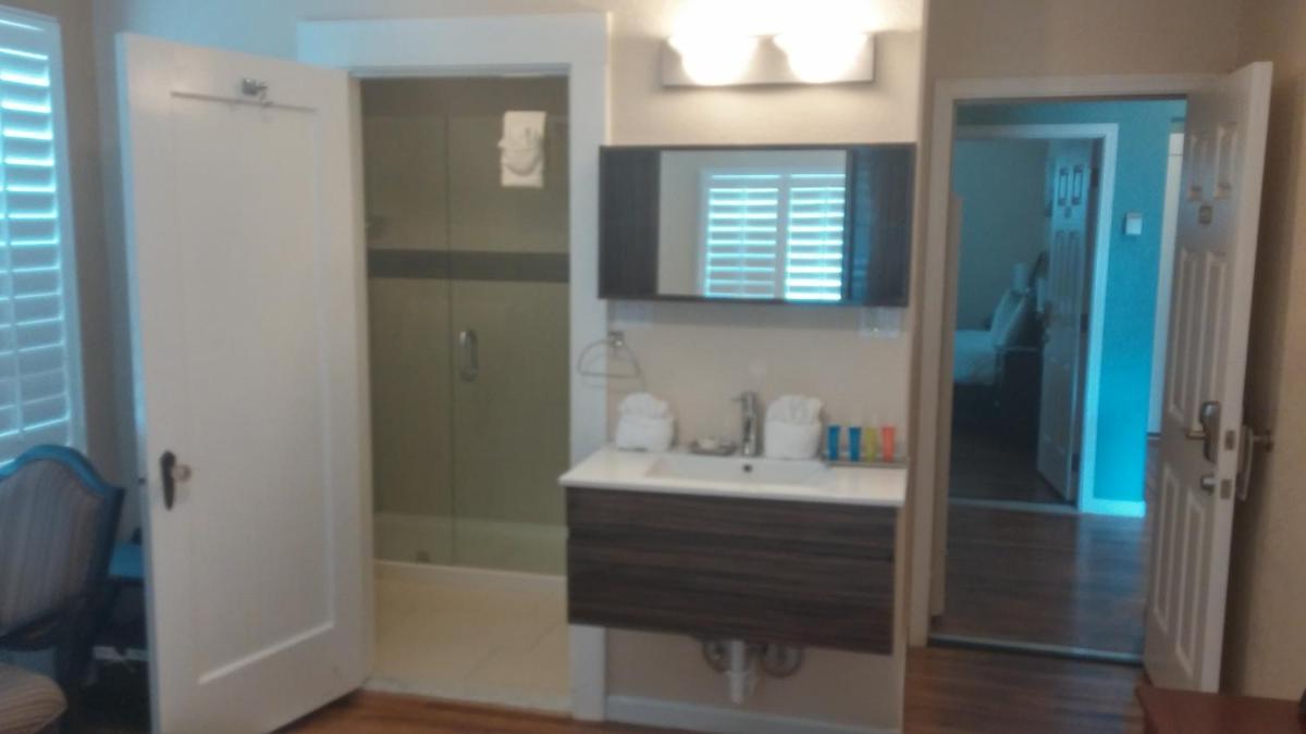 Rio Vista Inn & Suites Santa Cruz - image 6