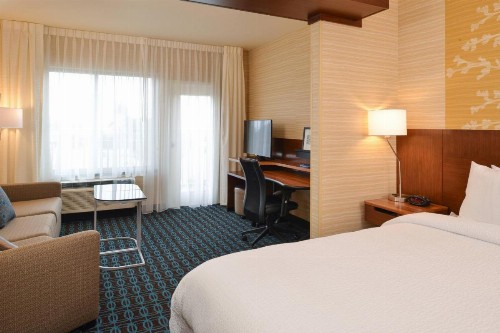 Fairfield Inn & Suites by Marriott Santa Cruz - image 16