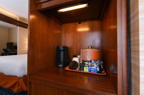 Fairfield Inn & Suites by Marriott Santa Cruz - image 19