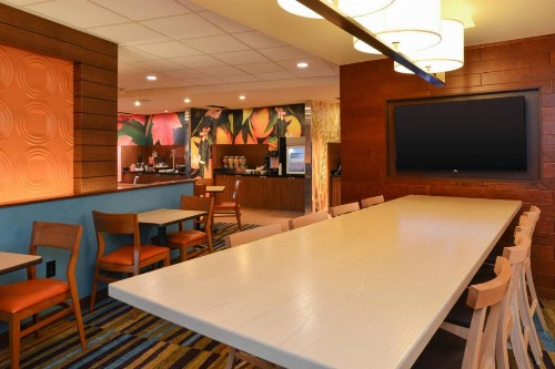 Fairfield Inn & Suites by Marriott Santa Cruz - image 26