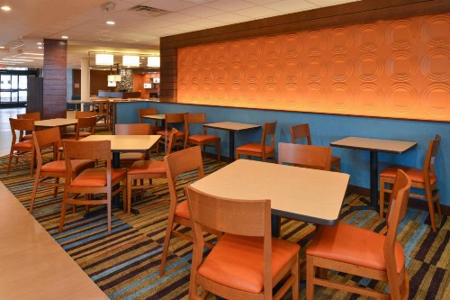 Fairfield Inn & Suites by Marriott Santa Cruz - image 27