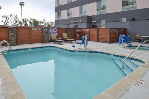 Fairfield Inn & Suites by Marriott Santa Cruz - image 34