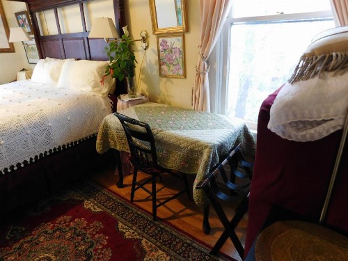 Cliff Crest Inn - image 10